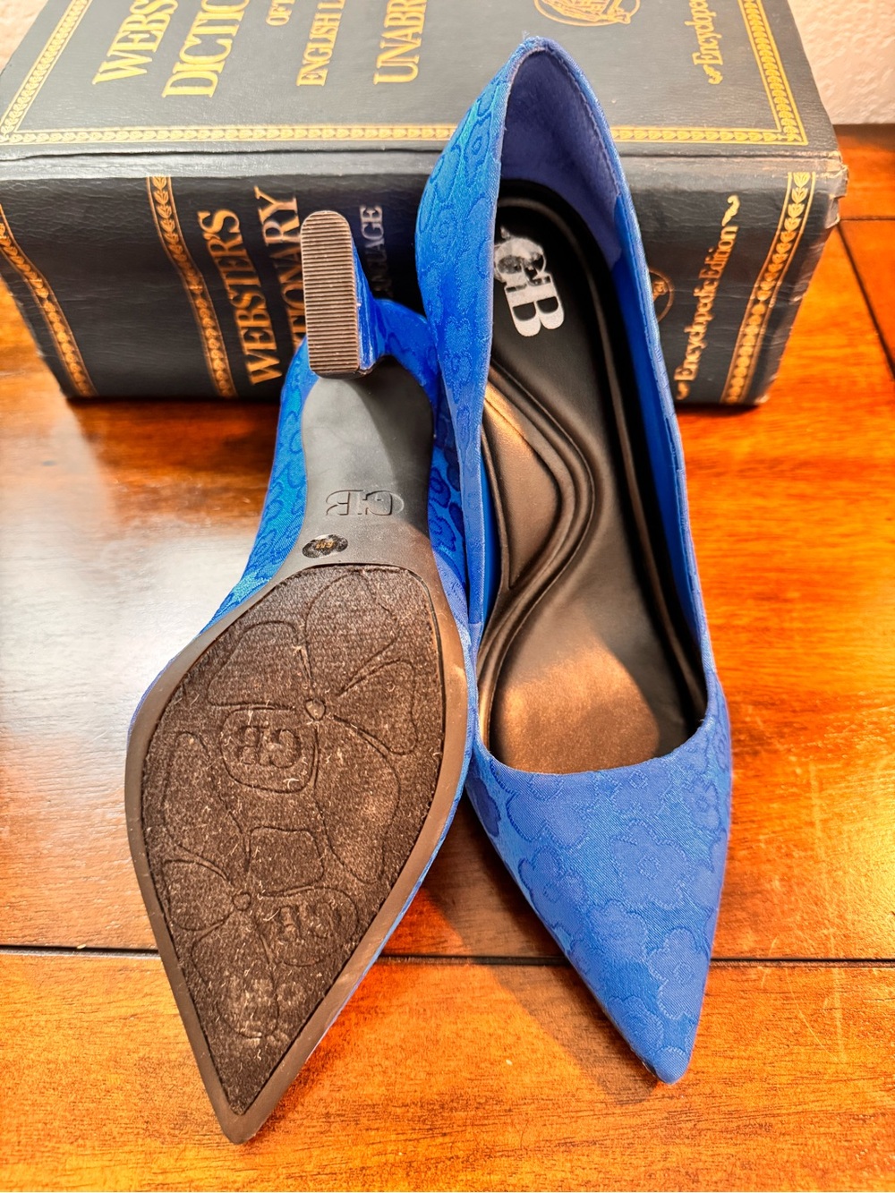 Gianni Bini Blue Floral Jacquard Pointed Block Heels - Picture 7 of 8
